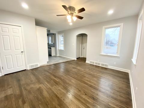 417 E Wabash Ave, Rantoul, IL 61866 photo 4