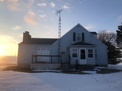 792 Atkinson Rd, Harmon, IL 61042 photo 3