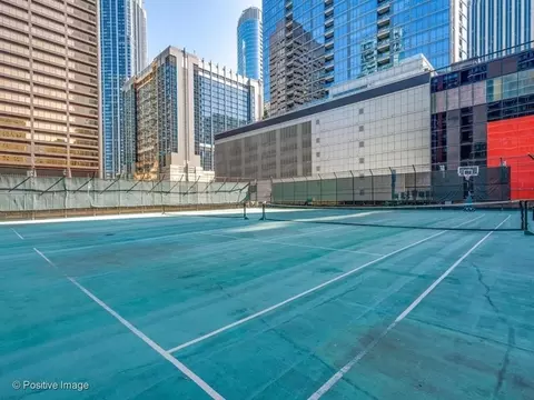 211 E Ohio St #2112, Chicago, IL 60611 photo 15