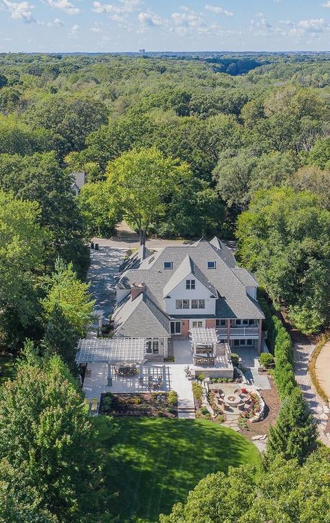 2 S225 Madison St, Wheaton, IL 60189 photo 1