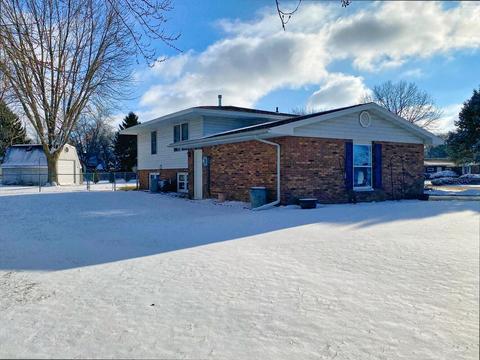 908 Oakcrest Dr, Rantoul, IL 61866 photo 10