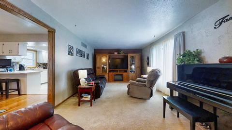 908 Oakcrest Dr, Rantoul, IL 61866 photo 14