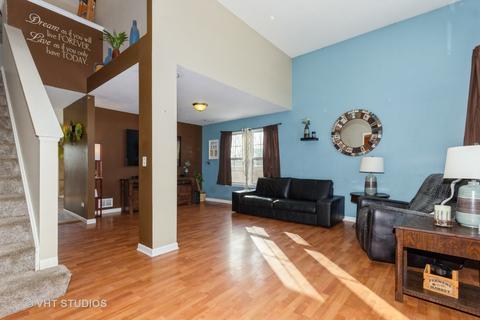 21349 Prestwick Dr, Crest Hill, IL 60403 photo 2