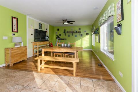 21349 Prestwick Dr, Crest Hill, IL 60403 photo 5