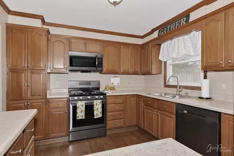 5419 Abbey Dr, Mchenry, IL 60050 photo 5