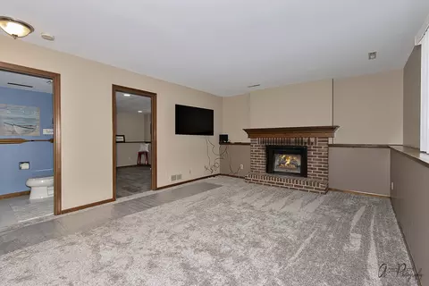 5419 Abbey Dr, Mchenry, IL 60050 photo 12