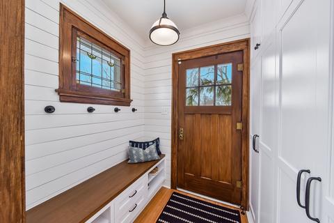 123 E Jefferson Ave, Wheaton, IL 60187 photo 2