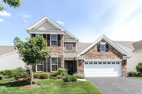 3884 Valhalla Dr, Elgin, IL 60124 photo 2