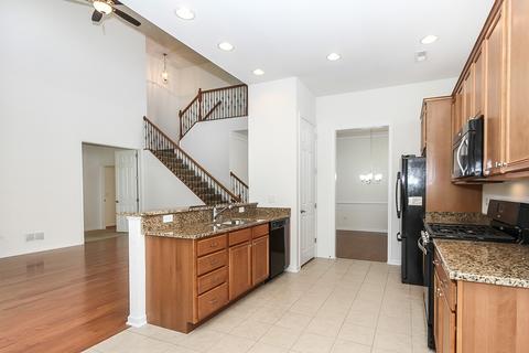 3884 Valhalla Dr, Elgin, IL 60124 photo 8