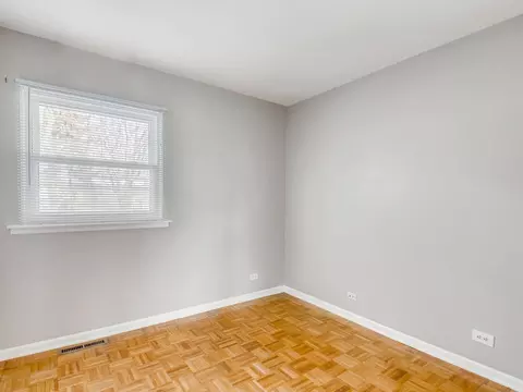 651 Westmere Rd, Des Plaines, IL 60016 photo 14