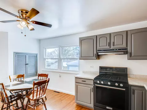 651 Westmere Rd, Des Plaines, IL 60016 photo 8