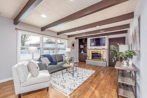 295 Glendale Ln, Hoffman Estates, IL 60169 photo 16