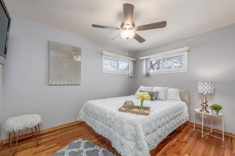 295 Glendale Ln, Hoffman Estates, IL 60169 photo 11