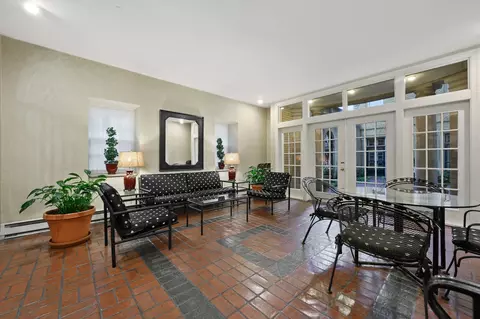 60 E Scott St #204, Chicago, IL 60610 photo 23