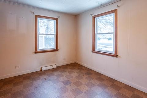 3074 Patton Dr, Des Plaines, IL 60018 photo 7