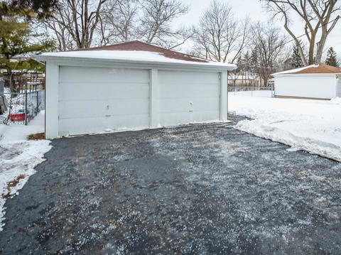 3074 Patton Dr, Des Plaines, IL 60018 photo 11