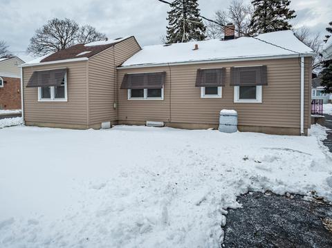 3074 Patton Dr, Des Plaines, IL 60018 photo 10