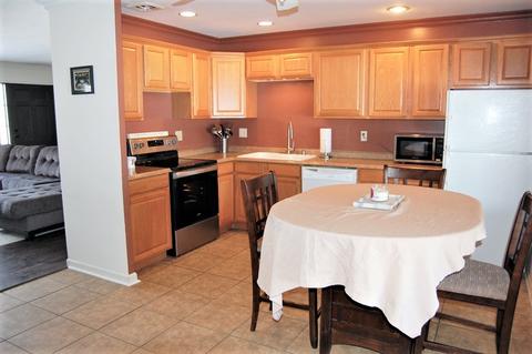 1011 E 19th St, Sterling, IL 61081 photo 4