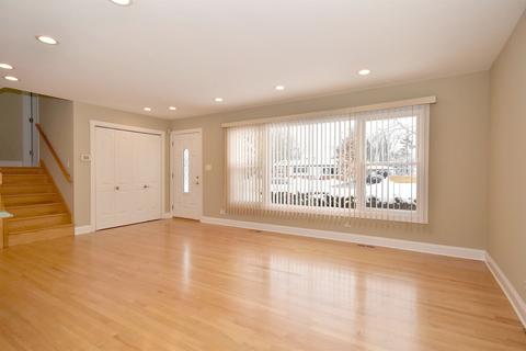 509 E Holly Ave, Mount Prospect, IL 60056 photo 7