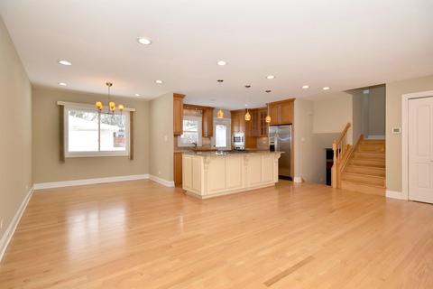 509 E Holly Ave, Mount Prospect, IL 60056 photo 5
