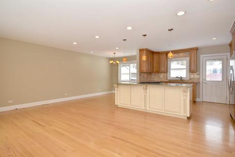 509 E Holly Ave, Mount Prospect, IL 60056 photo 4