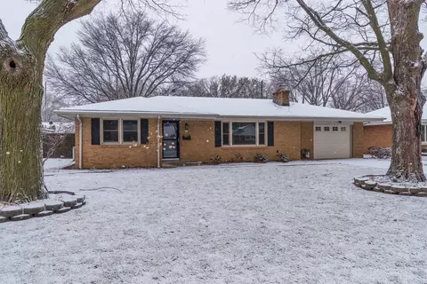 907 Dolphin Ave, Bloomington, IL 61701 photo 32