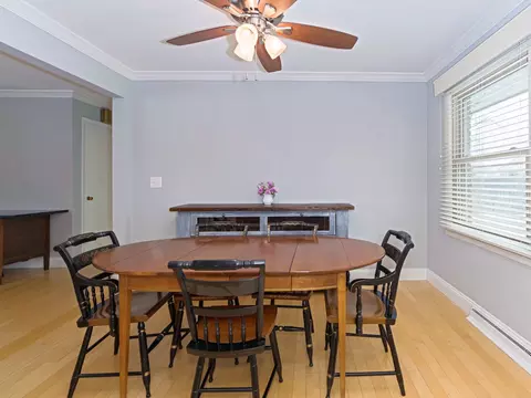907 Dolphin Ave, Bloomington, IL 61701 photo 13