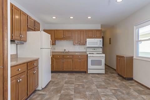 1408 Kingsridge Dr, Normal, IL 61761 photo 12