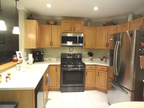 1408 Newcastle Ln, Bartlett, IL 60103 photo 11