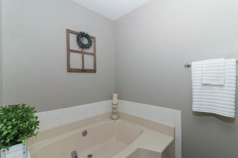 1112 E Jefferson St, Bloomington, IL 61701 photo 30