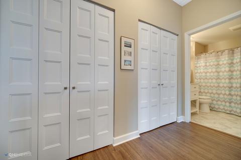 3135 Town Square Dr #304, Rolling Meadows, IL 60008 photo 8
