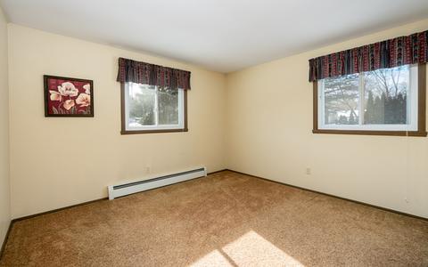 2026 Eagle Dr, Freeport, IL 61032 photo 12