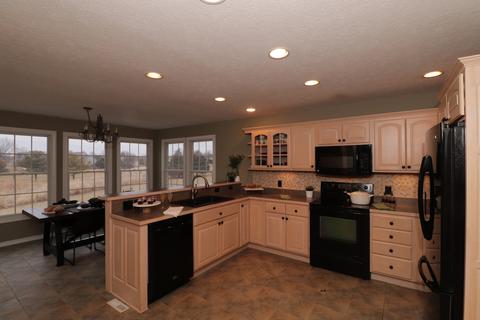 3 Turtleback Ct, Bloomington, IL 61705 photo 7
