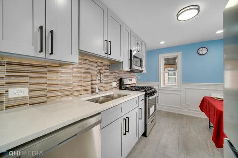 4349 Ruby St, Schiller Park, IL 60176 photo 2