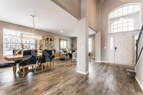 2886 Killarny Dr, Elgin, IL 60124 photo 13