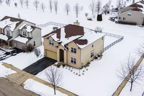 2886 Killarny Dr, Elgin, IL 60124 photo 2