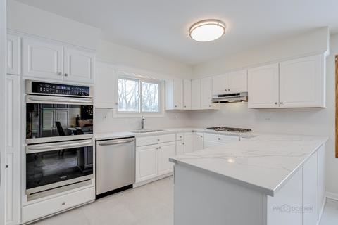 1856 Smith Rd, Northbrook, IL 60062 photo 10