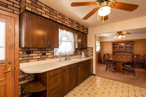 2054 Fox Ln, Des Plaines, IL 60018 photo 7