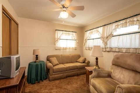 2054 Fox Ln, Des Plaines, IL 60018 photo 13