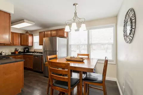 801 Paul St, Mchenry, IL 60051 photo 3
