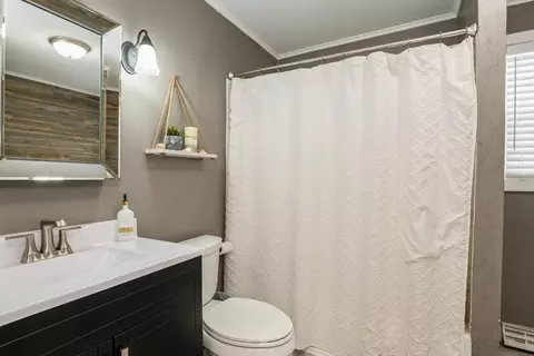 801 Paul St, Mchenry, IL 60051 photo 7