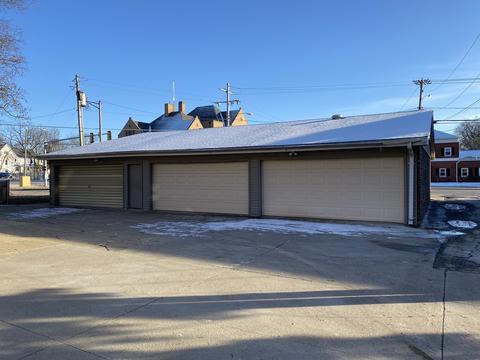 1111 E Jefferson St #2, Bloomington, IL 61701 photo 2