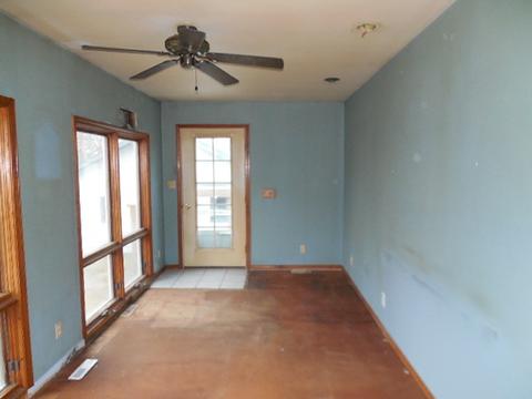241 N 9th Ave, Kankakee, IL 60901 photo 9
