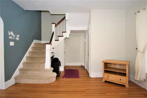 108 S Porter St, Elgin, IL 60120 photo 4