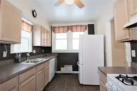 108 S Porter St, Elgin, IL 60120 photo 6