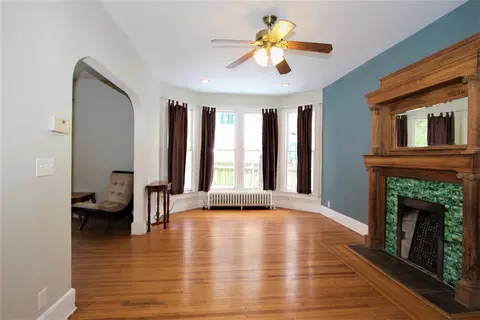 108 S Porter St, Elgin, IL 60120 photo 7