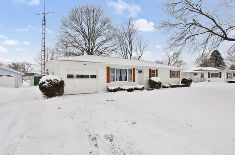 107 Pleasant Dr, Sidney, IL 61877 photo 1