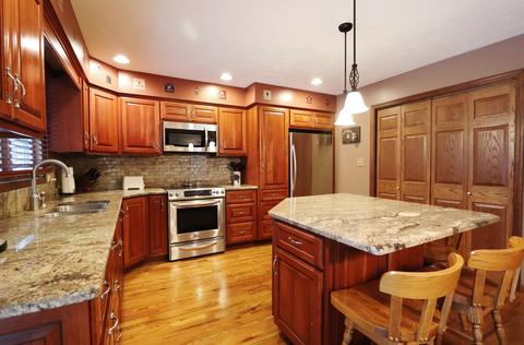 703 Thomas Dr, Morris, IL 60450 photo 5