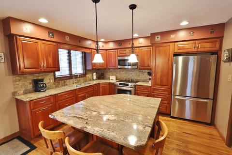 703 Thomas Dr, Morris, IL 60450 photo 7