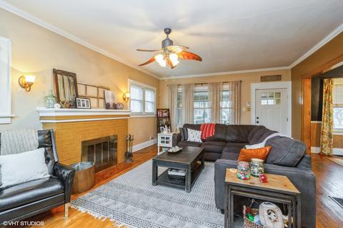 954 S Evergreen Ave, Kankakee, IL 60901 photo 3